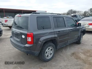 2016 Jeep Patriot Sport with VIN 1C4NJPBB3GD569549, listed as a IAAI auction lot 42210302 with 110,732 mi miles and . Bid and sale history available at carsss.com. Image 4.