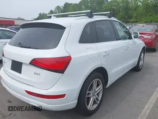 2017 Audi Q5 Premium Plus z VIN WA1L2AFP5HA096029, wystawiony jako IAAI lot #42278540 z przebiegiem 95 450 mil mil oraz . Historia ofert i sprzedaży dostępna na DreamBid. Obrazek 4.