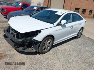 2019 Hyundai Sonata SEL with VIN 5NPE34AF6KH757305, listed as a IAAI auction lot 41860016 with 39,372 mi miles and . Bid and sale history available at DreamBid. Image 20.
