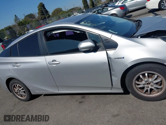 2016 Toyota Prius Two with VIN JTDKBRFU7G3527057, listed as a IAAI auction lot 41638241 with 226,273 mi miles. Bid and sale history available at carsss.com. Image 12.