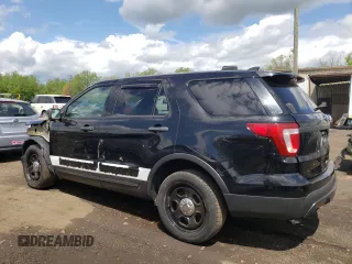 2017 Ford Police Interceptor Utility z VIN 1FM5K8AR1HGD14055, wystawiony jako Copart lot #55634075 z przebiegiem Nie podano mil oraz Szkoda całkowita • Salvage title. Historia ofert i sprzedaży dostępna na DreamBid. Obrazek 2.