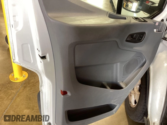 2019 Ford Transit с VIN 1FTYR1YG0KKB48172, выставлен на аукционе IAAI как лот 42702776 с пробегом 189 758 миль миль и . История ставок и продаж доступна на DreamBid. Изображение 5.