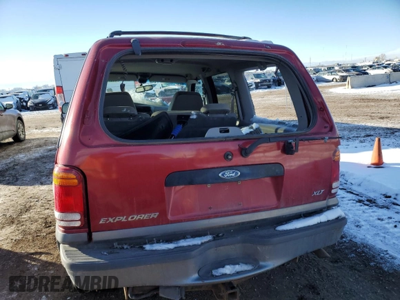 2000 Ford Explorer XLT with VIN 1FMZU73E1YZA57757, listed as a Copart auction lot 89378475 with 220,139 mi miles and Salvage Title. Bid and sale history available at DreamBid. Image 6.