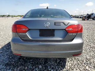 2012 Volkswagen Jetta SEL z VIN 3VWLP7AJ6CM321645, wystawiony jako Copart lot #55826355 z przebiegiem 178 683 mil mil oraz Szkoda całkowita • Salvage title. Historia ofert i sprzedaży dostępna na DreamBid. Obrazek 6.