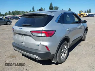 2020 Ford Escape SE with VIN 1FMCU9G67LUB31208, listed as a IAAI auction lot 42632751 with 32,050 mi miles and . Bid and sale history available at DreamBid. Image 4.
