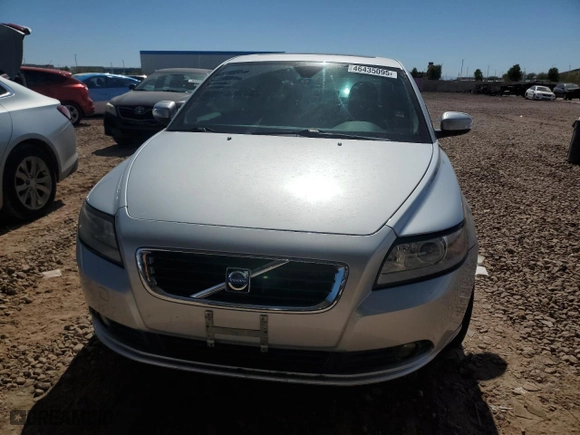 2010 Volvo S40 with VIN YV1382MS0A2513486, listed as a Copart auction lot 46435095 with 126,735 mi miles and Salvage Title. Bid and sale history available at carsss.com. Image 5.