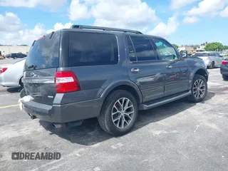 2017 Ford Expedition XLT z VIN 1FMJU1HT9HEA04989, wystawiony jako IAAI lot #39736910 z przebiegiem 184 638 mil mil oraz . Historia ofert i sprzedaży dostępna na DreamBid. Obrazek 4.