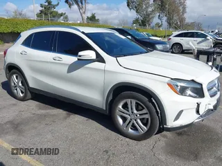 2016 Mercedes-Benz GLA 250 z VIN WDCTG4GB6GJ251742, wystawiony jako IAAI lot #41928610 z przebiegiem 72 158 mil mil oraz . Historia ofert i sprzedaży dostępna na DreamBid. Obrazek 1.