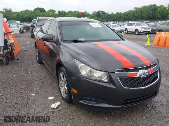 2014 Chevrolet Cruze 1LT z VIN 1G1PC5SBXE7336621, wystawiony jako IAAI lot #42290252 z przebiegiem 184 453 mil mil oraz . Historia ofert i sprzedaży dostępna na DreamBid. Obrazek 12.