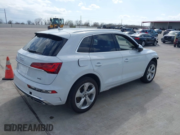 2025 Audi Q5 S line Premium Plus with VIN WA1EAAFY1S2016070, listed as a IAAI auction lot 41764724 with 2,491 mi miles and . Bid and sale history available at DreamBid. Image 4.