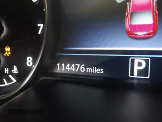 2017 Nissan Maxima Platinum z VIN 1N4AA6AP8HC442203, wystawiony jako IAAI lot #41619495 z przebiegiem 114 476 mil mil oraz . Historia ofert i sprzedaży dostępna na DreamBid. Obrazek 16.