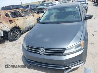 2015 Volkswagen Jetta SE z VIN 3VWD17AJ1FM241454, wystawiony jako IAAI lot #41819906 z przebiegiem 151 947 mil mil oraz . Historia ofert i sprzedaży dostępna na DreamBid. Obrazek 10.