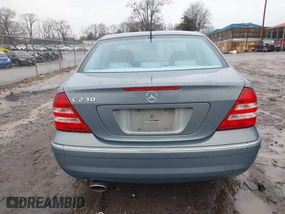 2006 Mercedes-Benz C 230 Sport with VIN WDBRF52H86A833794, listed as a IAAI auction lot 41564751 with 132,857 mi miles and . Bid and sale history available at carsss.com. Image 16.