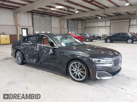 2022 BMW 7 Series 740i with VIN WBA7T2C07NCH14971, listed as a IAAI auction lot 41772487 with 28,382 mi miles. Bid and sale history available at carsss.com. Image 1.