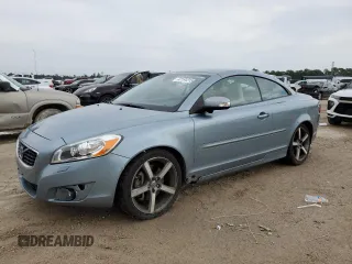 2011 Volvo C70 with VIN YV1672MC2BJ120881, listed as a Copart auction lot 47191215 with 80,707 mi miles and Clean Title. Bid and sale history available at carsss.com. Image 1.