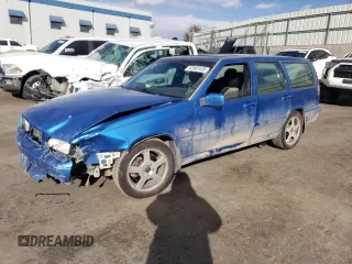 2000 Volvo V70 с VIN YV1LV60D0Y2678696, выставлен на аукционе Copart как лот 43983435 с пробегом 244 852 миль миль и Списание • Salvage title. История ставок и продаж доступна на DreamBid. Изображение 1.