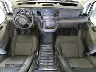 2023 Ford Transit Cargo z VIN 1FTBR3X8XPKA82734, wystawiony jako Copart lot #57962415 z przebiegiem 53 505 mil mil oraz Tytuł czysty. Historia ofert i sprzedaży dostępna na DreamBid. Obrazek 8.