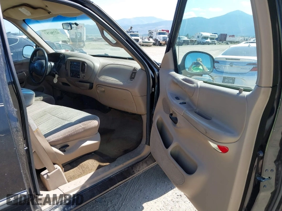 1997 Ford F-150 с VIN 2FTEX18L2VCA02676, выставлен на аукционе IAAI как лот 42756787 с пробегом 223 892 миль миль и . История ставок и продаж доступна на DreamBid. Изображение 5.