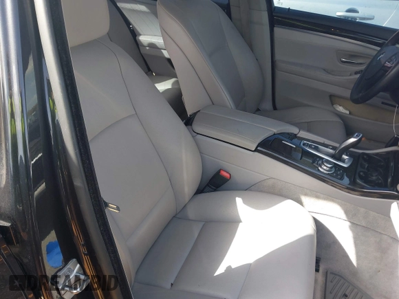 2013 BMW 5 Series 528i with VIN WBAXG5C52DD230018, listed as a IAAI auction lot 41726652 with 85,481 mi miles and . Bid and sale history available at carsss.com. Image 5.