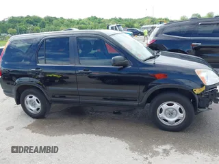 2003 Honda CR-V LX z VIN JHLRD78453C010850, wystawiony jako IAAI lot #42192990 z przebiegiem 134 649 mil mil oraz . Historia ofert i sprzedaży dostępna na DreamBid. Obrazek 14.