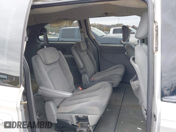 2005 Chrysler Town & Country LX with VIN 2C4GP44R95R307156, listed as a IAAI auction lot 40843940 with Not Provided miles and . Bid and sale history available at DreamBid. Image 8.