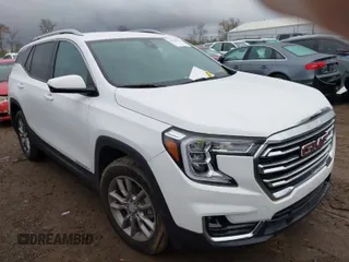 2022 GMC Terrain SLT with VIN 3GKALPEV1NL304767, listed as a IAAI auction lot 40784176 with 25,687 mi miles. Bid and sale history available at carsss.com. Image 1.