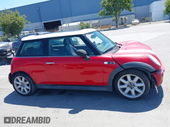 2005 MINI Hardtop S with VIN WMWRE33515TG96312, listed as a IAAI auction lot 42397054 with 176,049 mi miles and . Bid and sale history available at DreamBid. Image 13.
