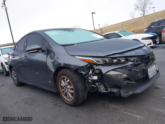 2022 Toyota Prius Prime LE with VIN JTDKAMFP4N3202105, listed as a IAAI auction lot 41751929 with 45,086 mi miles. Bid and sale history available at carsss.com. Image 6.