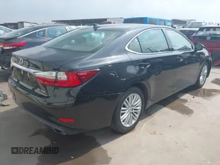 2016 Lexus ES with VIN 58ABK1GG0GU004813, listed as a IAAI auction lot 42114069 with 111,622 mi miles. Bid and sale history available at carsss.com. Image 4.