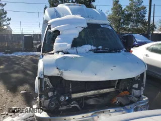 2007 Chevrolet Express Commercial C7L DRW with VIN 1GBJG31U771223194, listed as a Copart auction lot 79680054 with 16,864 mi miles and Salvage Title. Bid and sale history available at carsss.com. Image 5.
