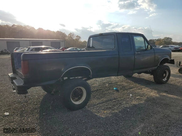 1993 Ford F-250 with VIN 1FTHX26M1PKA32006, listed as a Copart auction lot 79642484 with 0 mi miles and Salvage Title. Bid and sale history available at carsss.com. Image 3.