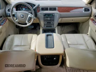 2011 GMC Yukon SLT z VIN 1GKS1CE01BR359134, wystawiony jako Copart lot #53693295 z przebiegiem 95 060 mil mil oraz Szkoda całkowita • Salvage title. Historia ofert i sprzedaży dostępna na DreamBid. Obrazek 8.
