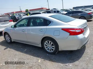 2017 Nissan Altima S z VIN 1N4AL3AP5HC496048, wystawiony jako IAAI lot #42275448 z przebiegiem 22 300 mil mil oraz . Historia ofert i sprzedaży dostępna na DreamBid. Obrazek 14.