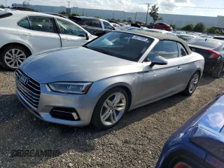 2019 Audi A5 Cabriolet Premium z VIN WAUWNGF57KN001673, wystawiony jako Copart lot #49077263 z przebiegiem 41 769 mil mil oraz . Historia ofert i sprzedaży dostępna na DreamBid. Obrazek 1.