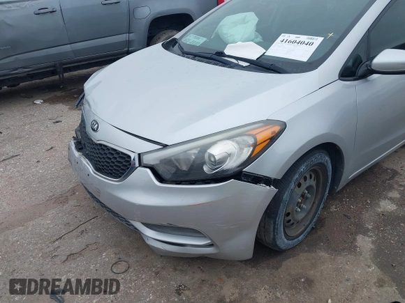 2016 Kia Forte LX with VIN KNAFK4A60G5446108, listed as a IAAI auction lot 41604040 with 57,754 mi miles. Bid and sale history available at carsss.com. Image 6.