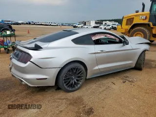 2016 Ford Mustang EcoBoost z VIN 1FA6P8TH4G5326330, wystawiony jako Copart lot #57402025 z przebiegiem 108 229 mil mil oraz Szkoda całkowita • Salvage title. Historia ofert i sprzedaży dostępna na DreamBid. Obrazek 3.