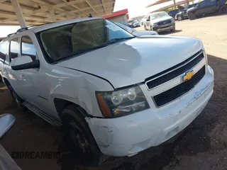 2012 Chevrolet Suburban LT with VIN 1GNSKJE70CR295137, listed as a IAAI auction lot 42112072 with 291,912 mi miles and . Bid and sale history available at DreamBid. Image 1.