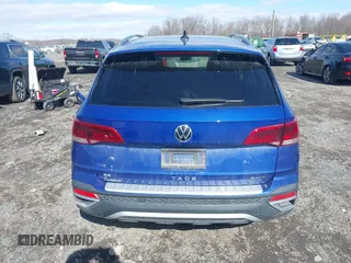 2022 Volkswagen Taos SE z VIN 3VVLX7B28NM099124, wystawiony jako IAAI lot #41615455 z przebiegiem 52 178 mil mil oraz . Historia ofert i sprzedaży dostępna na DreamBid. Obrazek 16.
