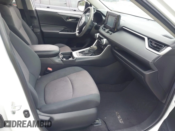 2019 Toyota RAV4 XLE with VIN 2T3W1RFV3KW054552, listed as a IAAI auction lot 40885219 with 40,695 mi miles and . Bid and sale history available at DreamBid. Image 5.