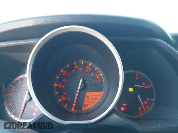 2011 Toyota 4Runner SR5 with VIN JTEZU5JR2B5014781, listed as a IAAI auction lot 42231932 with 124,646 mi miles and . Bid and sale history available at DreamBid. Image 7.