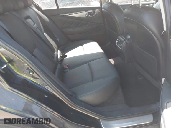 2015 Infiniti Q50 Premium with VIN JN1BV7AP9FM348009, listed as a IAAI auction lot 41852281 with 124,118 mi miles. Bid and sale history available at carsss.com. Image 8.