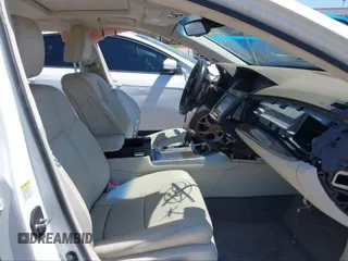 2014 Acura RLX Tech Pkg with VIN JH4KC1F57EC004303, listed as a IAAI auction lot 40436817 with 1 mi miles. Bid and sale history available at carsss.com. Image 5.