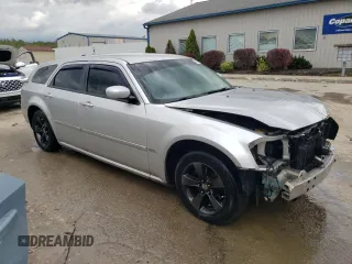 2006 Dodge Magnum z VIN 2D4FV47V86H414767, wystawiony jako Copart lot #72687004 z przebiegiem 245 247 mil mil oraz Nie do naprawy • Non repairable. Historia ofert i sprzedaży dostępna na DreamBid. Obrazek 4.