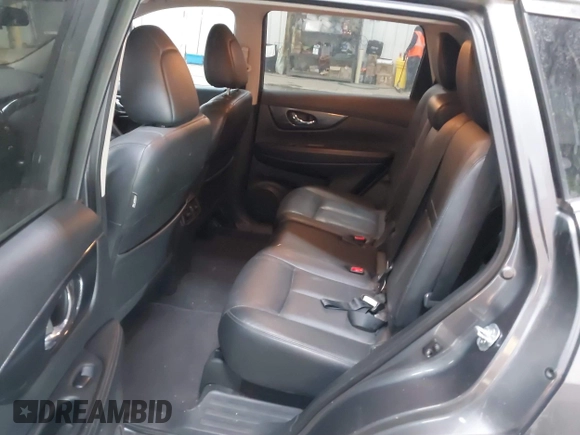2015 Nissan Rogue SV with VIN 5N1AT2MV8FC846568, listed as a IAAI auction lot 41665072 with 105,841 mi miles. Bid and sale history available at carsss.com. Image 8.
