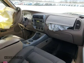 2001 Ford Explorer Sport Trac with VIN 1FMZU77E11UB84988, listed as a Copart auction lot 50153065 with 176,502 mi miles and Salvage title. Bid and sale history available at DreamBid. Image 8.