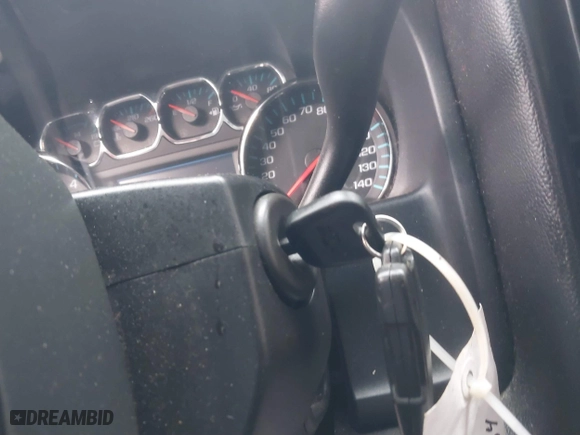 2015 Chevrolet Silverado 1500 LT with VIN 3GCUKREC5FG468054, listed as a IAAI auction lot 41459655 with 157,236 mi miles. Bid and sale history available at carsss.com. Image 11.