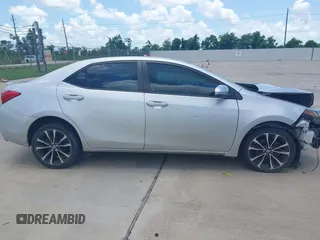 2017 Toyota Corolla L z VIN 5YFBURHE4HP732912, wystawiony jako IAAI lot #42451597 z przebiegiem 73 901 mil mil oraz . Historia ofert i sprzedaży dostępna na DreamBid. Obrazek 5.
