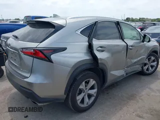 2017 Lexus NX 200t z VIN JTJYARBZ7H2081317, wystawiony jako IAAI lot #42073702 z przebiegiem 34 467 mil mil oraz . Historia ofert i sprzedaży dostępna na DreamBid. Obrazek 4.