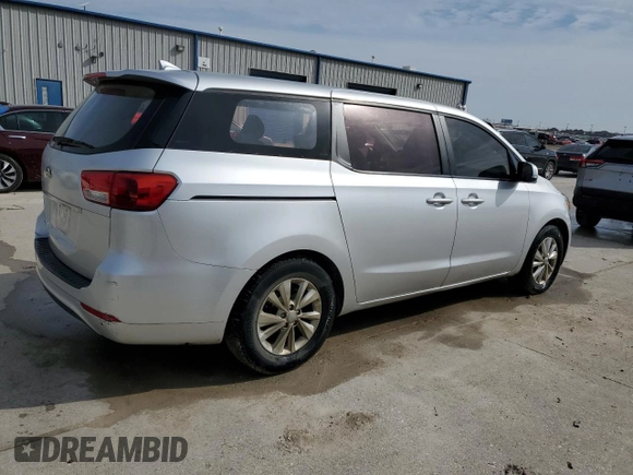 2016 Kia Sedona L with VIN KNDMA5C16G6206463, listed as a Copart auction lot 45332245 with 148,462 mi miles and Salvage Title. Bid and sale history available at carsss.com. Image 3.
