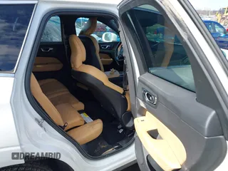 2020 Volvo XC60 Inscription z VIN YV4102DL2L1429091, wystawiony jako IAAI lot #41608817 z przebiegiem Nie podano mil oraz . Historia ofert i sprzedaży dostępna na DreamBid. Obrazek 8.